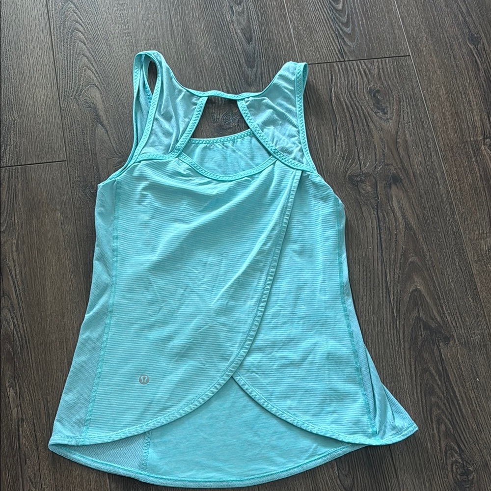 Lululemon ladies athletic cross back tank top